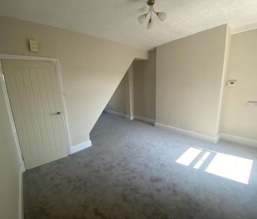 2 bedroom property to rent - Photo 1