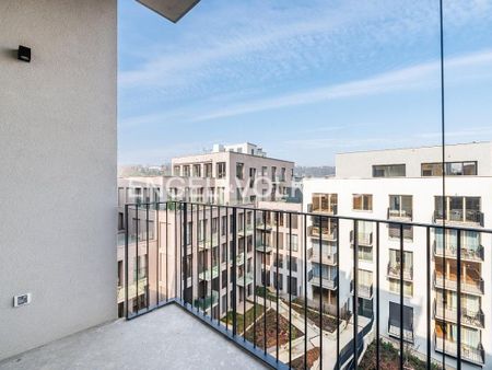 Pronájem bytu 3+1 104 m2 - Fotografie 5