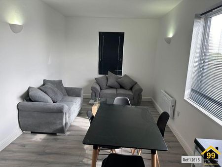 2 bed Apartment in 15 Earle Street Earlstown, Newton-le-Willows, WA12 9LW - Photo 3