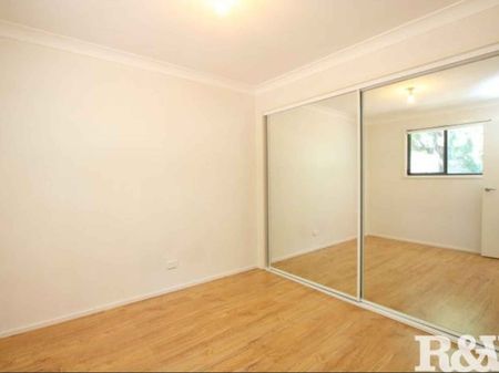 Perfectly Located Self Contained Granny Flat - Photo 5