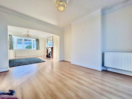 3 bedroom semi-detached house to rent - Photo 3