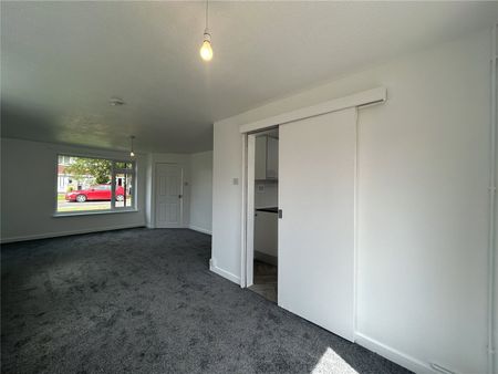 Ludlow Close, Bridgwater, Somerset, TA6 - Photo 2