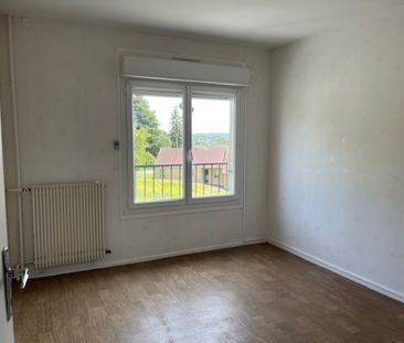 Location Appartement 4 pièces 80 m² Cluis - Photo 5