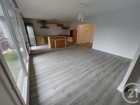 Location Appartement 4 pièces 81m² BRIVE LA GAILLARDE 19100 - Photo 2