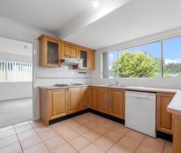 TWO STOREY HOME IN SOUGHT AFTER LOCATION - Photo 6