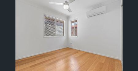 Spacious 2-Bedroom Living in a Quiet Moorooka Complex - Photo 3