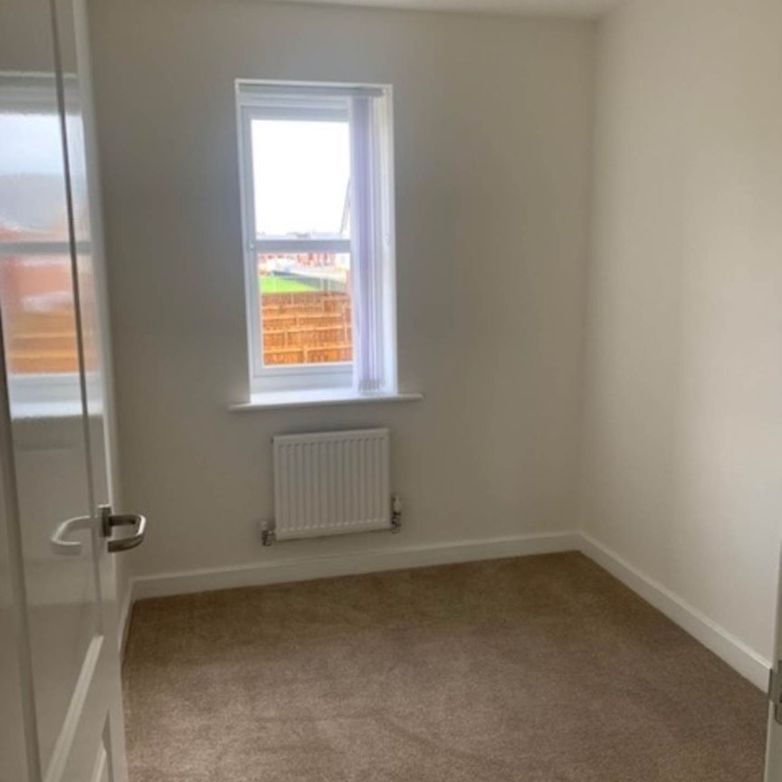 Rent To Buy, Elderfield Road. - Photo 1