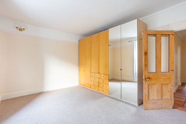 3 bedroom flat to rent - Photo 1