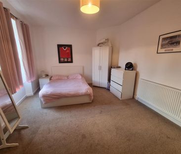 Cookson Terrace, Lydney - Photo 1