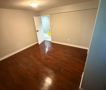 For Lease - 336 Conlins Road Unit# Room, Toronto, Ontario - Photo 2