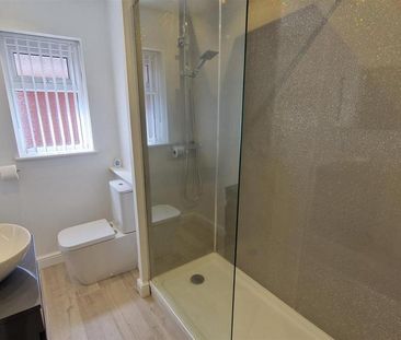 2 bedroom detached bungalow to rent - Photo 4