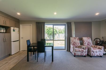 Convenient All inclusive 1-Bedroom with Ensuite - Walking Distance to Waikato Hospital - Photo 5