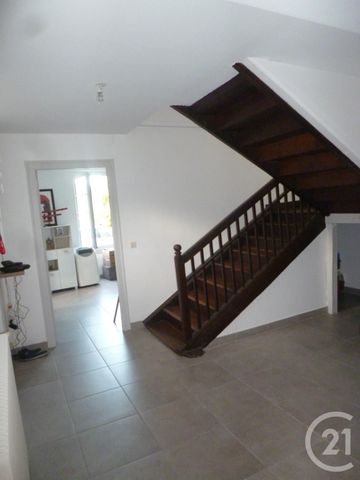 Location Maison 4 pièces 120m² ORTHEZ 64300 - Photo 3