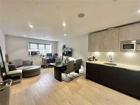 Watling Street, Radlett, Hertfordshire, WD7 - Photo 3