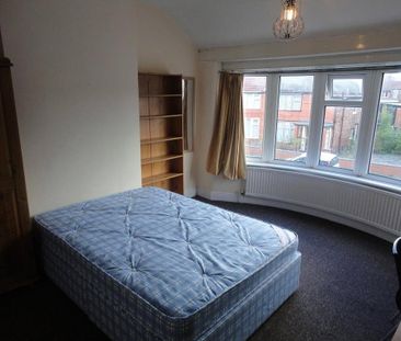 3 bedroom semi-detached house to rent - Photo 5