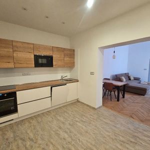 Pronájem bytu 2+kk 60 m² - Fotografie 2