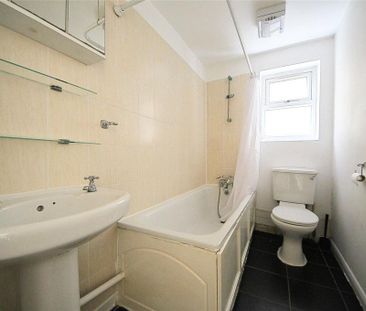 1 bedroom property to rent - Photo 4