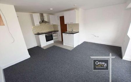 |ref: |, Rockstone Lane, Southampton, SO14 - Photo 3