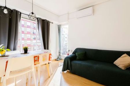 Carrer dels Sants Just i Pastor, Valencia, Valencian Community 46021 - Photo 4