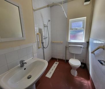 4 bedroom terraced house to rent - Photo 1