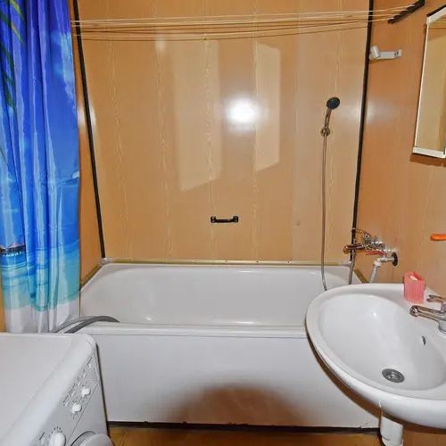Pronájem bytu 1+1 - Brno - Bystrc - Teyschlova - balkon - CP 43 m - Photo 1