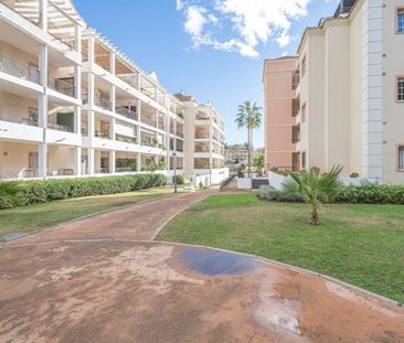 Middle Floor Apartment in Nueva Andalucía - Photo 4