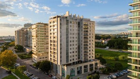 Apartamento T5 em Lisboa - Photo 2