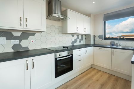 Corner House, Cathays - Photo 3