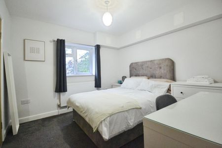 1 bedroom Flat To Let - Photo 4