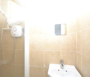 3 bedroom detached house to rent - Photo 3