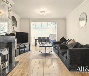 3 bedroom terraced house to rent - Photo 1