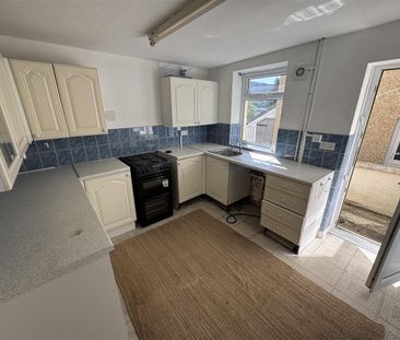 House - Terraced For Rent Montague Street, Abertillery - Photo 5