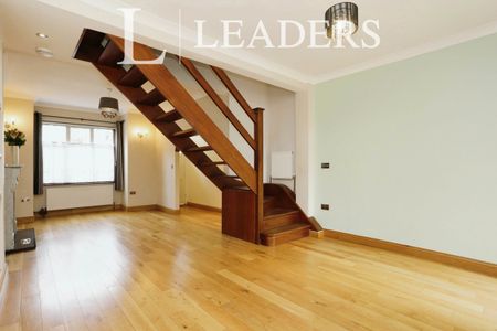 2 bedroom mid-terrace to rent Albert Road, Bromley, BR2 - Photo 2