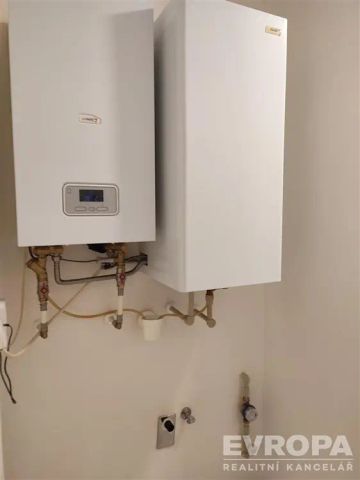 Pronájem bytu 1+kk v Libochovicích - Photo 4