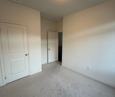 For Lease - 508 Danks Ridge Drive, Ajax, Ontario - Photo 2