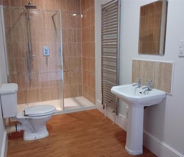 4 bedroom detached house to rent - Photo 6