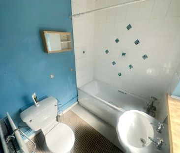 2 bedroom house to rent Hartshill Road, Stoke-on-Trent, ST4 - Photo 5