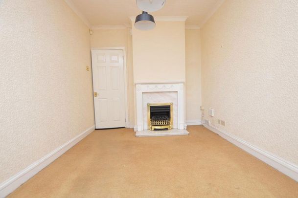 4 bedroom detached house to rent - Photo 1