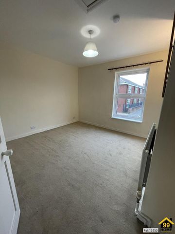 3 bedroom terraced house to rent - Photo 5