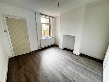 2 Bed Terrace Beaumanor Road Belgrave LE4 - Ace Properties - Photo 4