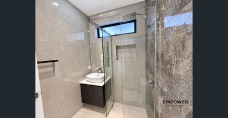 Modern 1-Bedroom Studio in Figtree Hill - Photo 3