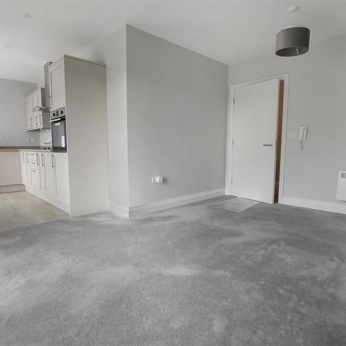 1 bedroom apartment to rent - Photo 1