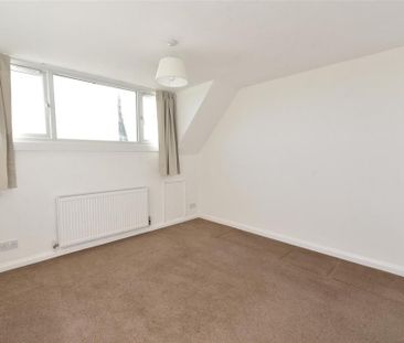 3 bedroom detached house to rent - Photo 6