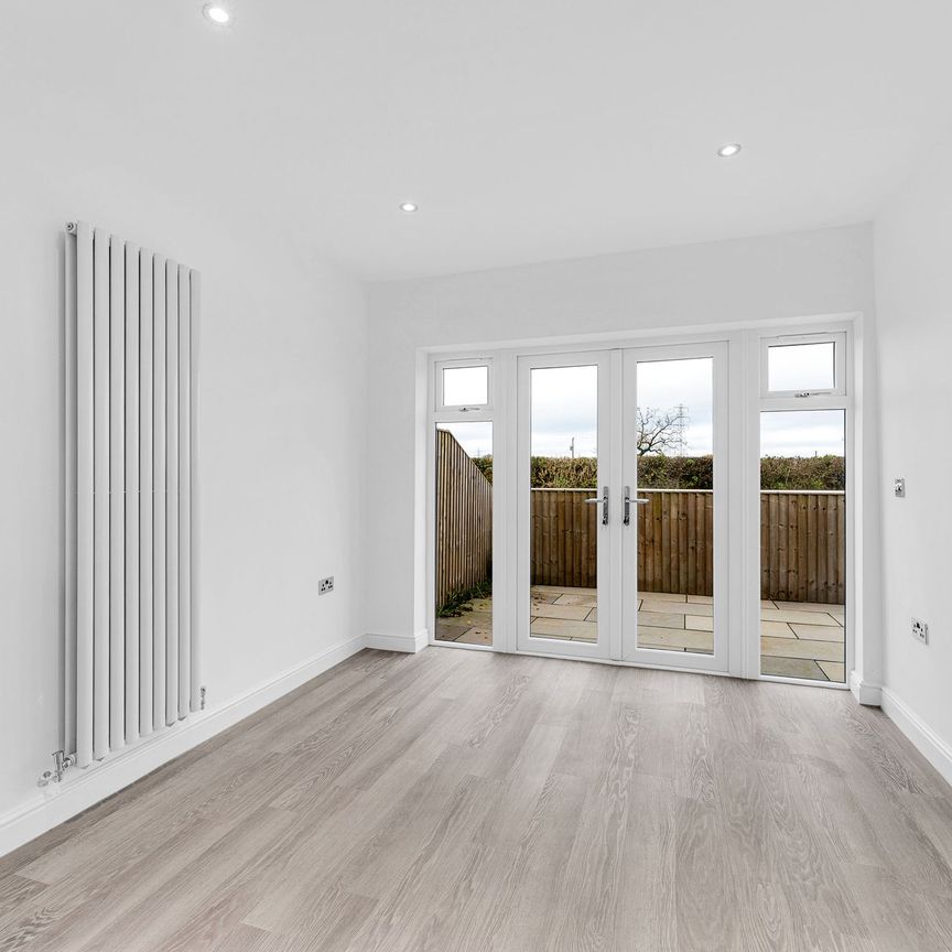 Tabley Court Moss Lane, Knutsford - Photo 1