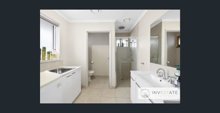 Modern 2-Bedroom Unit in Prime Wendouree Location! - Photo 2