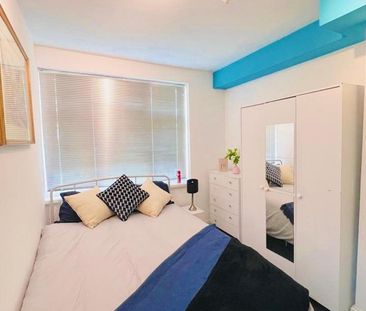 6 bedroom house of multiple occupation to rent - Photo 1