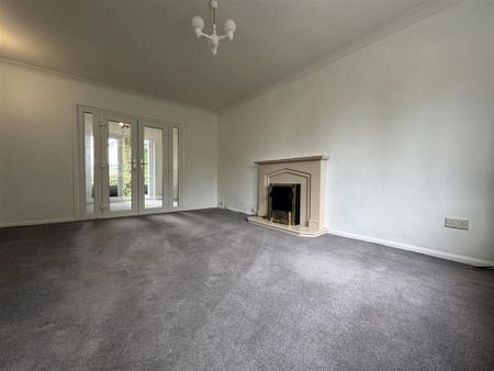 4 bedroom detached house to rent - Photo 2