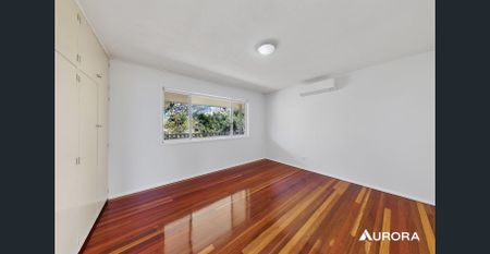 EXTRA SPACIOUS HOME IN PRIME THORNLANDS LOCATION! - Photo 5