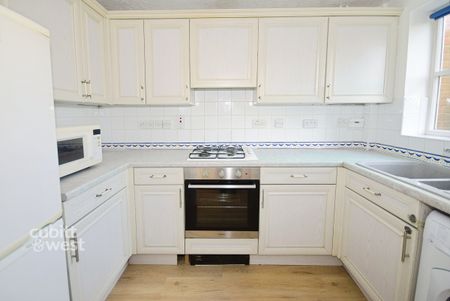 2 bedroom terraced house to rent - Photo 4