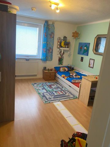 Wohnung in Hof: 2 Zimmer, Küche, Bad, Keller, Bodenabteil - Photo 3